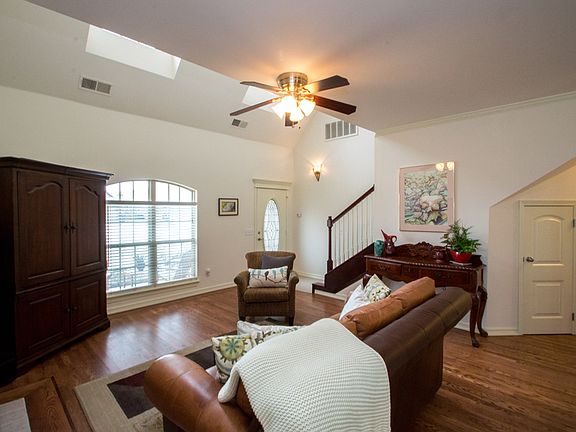 Fresh interior paint