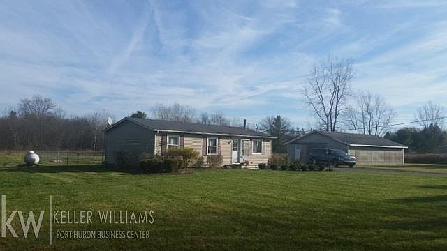 1st image of 1414 N Pine River Rd