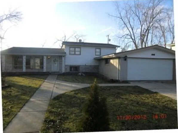 5560 Grant St, Merrillville, IN 46410