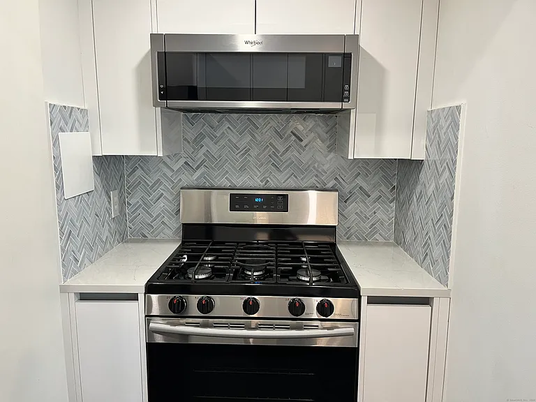 285 Greene St #285 — Photo 10