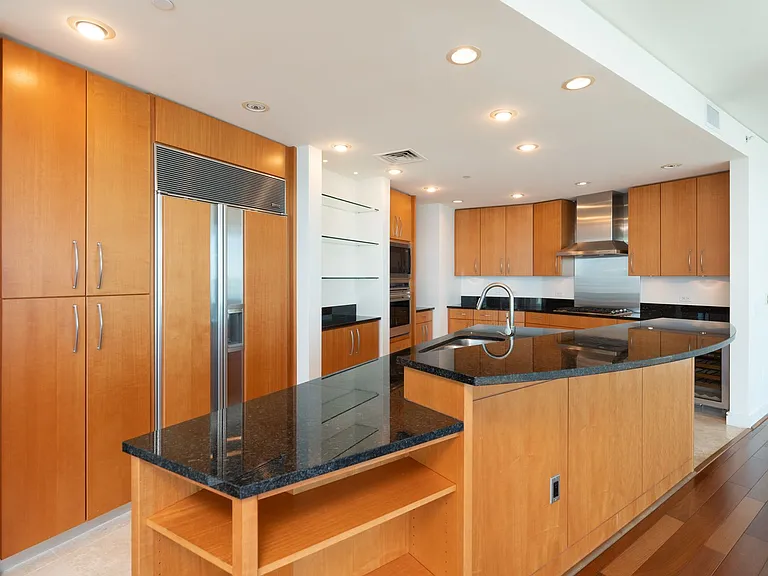 1288 Ala Moana Blvd #31D — Photo 5
