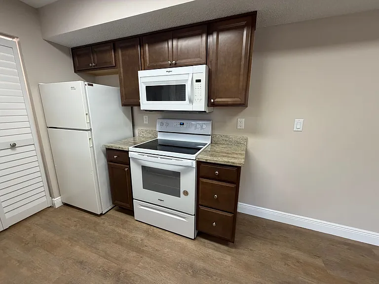 2226 Arbour Walk Cir #1913 — Photo 8