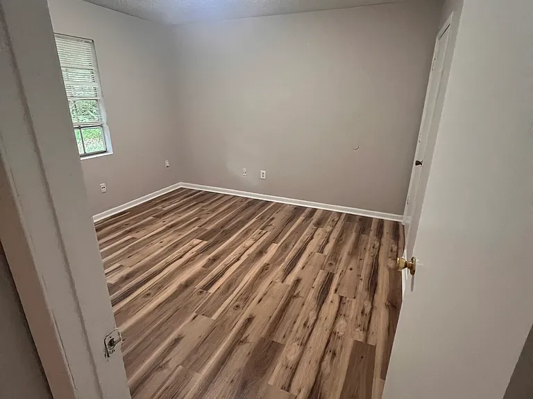 944 Rayburn Dr #A — Photo 11