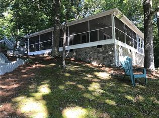 1036 Butter Rd, Reidsville, NC 27320