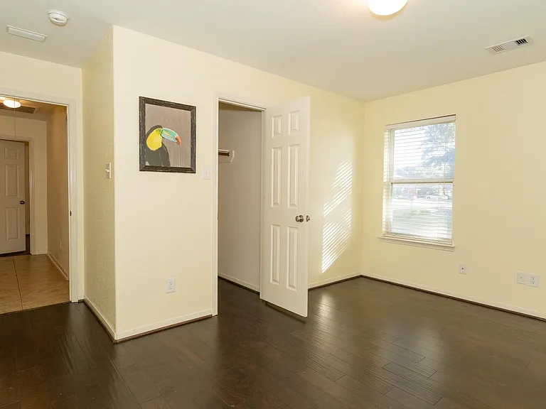 2947 Red Oak Leaf Trl — Photo 10
