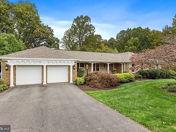 2nd image of 9500 Locust Hill Dr