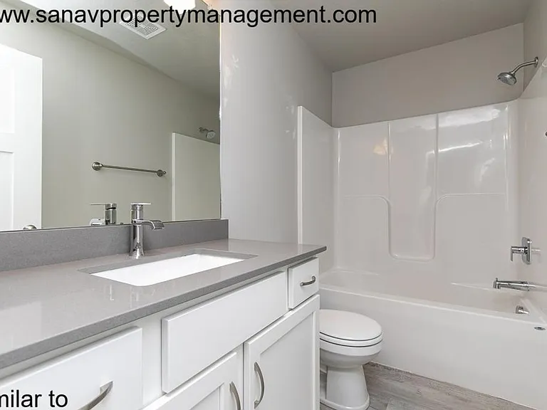 4026 NE 5th St — Photo 9