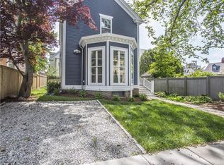 103 Mill St, Newport, RI 02840