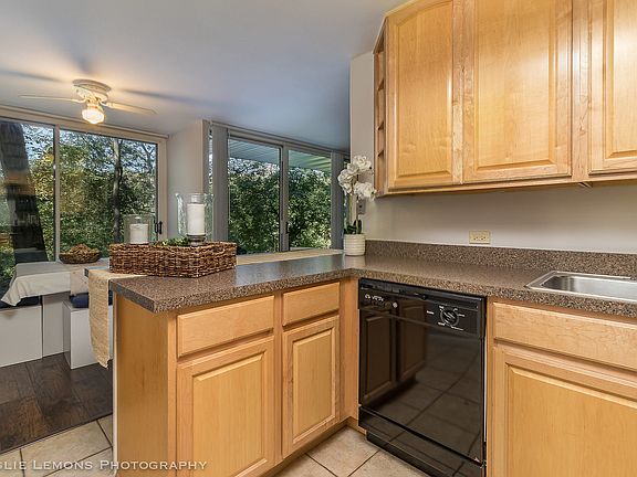 3rd image of 6020 E Lake Dr APT 1B