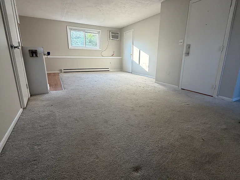 165 Main St #6 — Photo 5