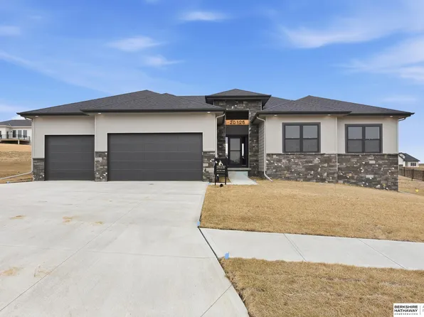 20126 S St, Omaha, NE 68135
