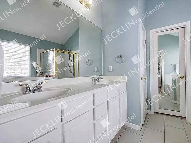 2415 Candle Ridge Trl — Photo 25