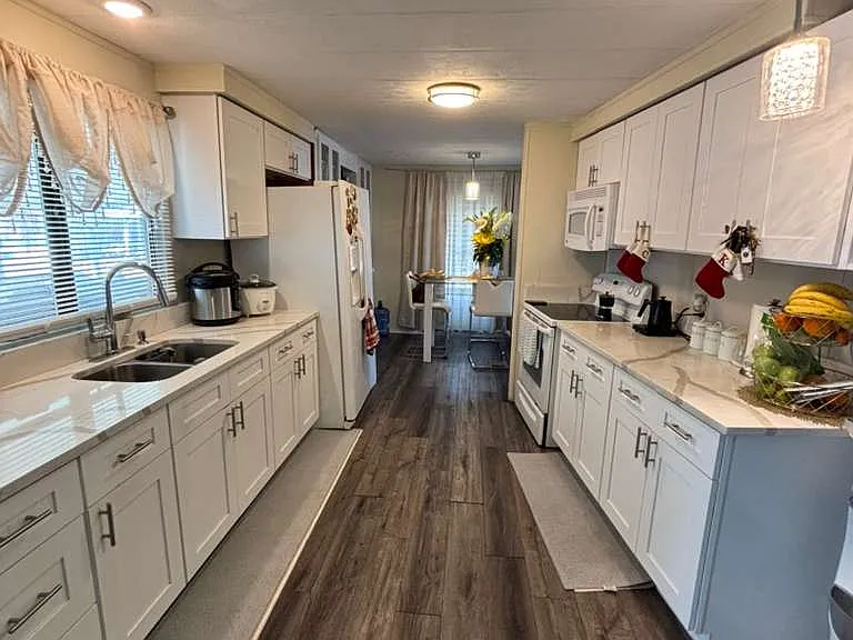 8823 Fountain Club Blvd — Photo 11