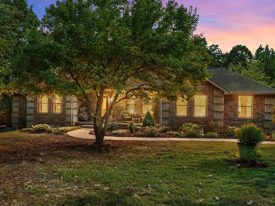1st image of 261 Windancer Cir