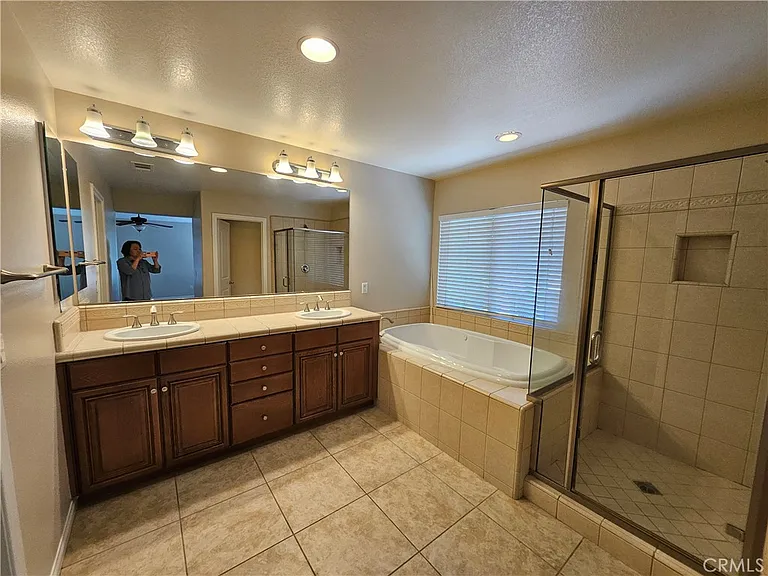 27444 Brandon Ln — Photo 16