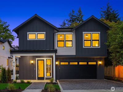 819 18th Avenue W, Kirkland, WA, 98033