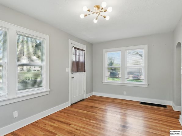 4317 Charles St, Omaha, NE 68131