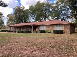5451 Arrow Lake Dr, Meridian, MS 39301