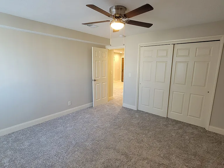 2620 S 70th St #100 — Photo 6