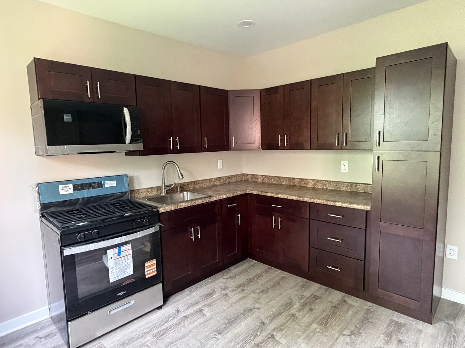 441 Mount Prospect Avenue - 5 — Photo 3