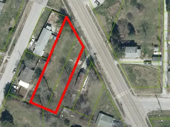 2207 Rock Rd, Granite City, IL 62040