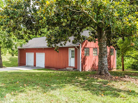 4th image of 6011 Lakeland Drive