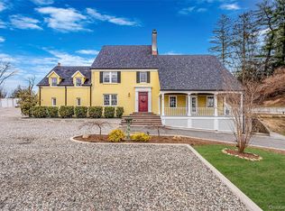 195 Cedar Swamp Road, Glen Head, NY 11545