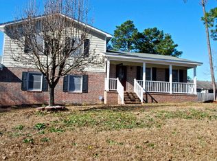 650 Daharan Dr, Fayetteville, NC 28314