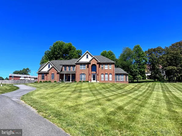 25106 Highland Manor Ct, Laytonsville, MD 20882