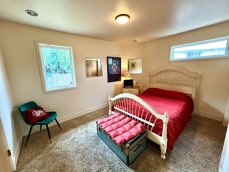 453 Ashton Ave — Photo 14