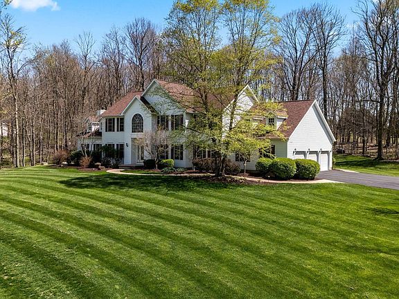 4th image of 3763 Maxwell Rd