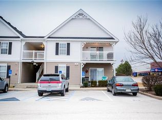 104 Brandy Mill Cir UNIT H, High Ridge, MO 63049