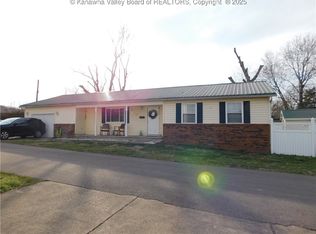 323 Myers St, Saint Albans, WV 25177
