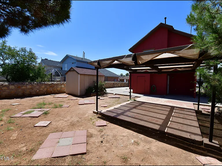 12121 Tower Hill Dr — Photo 38