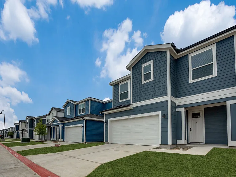 Villas at Creekside — Photo 20