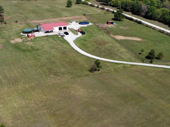 707 NW County Road Oo, Odessa, MO 64076