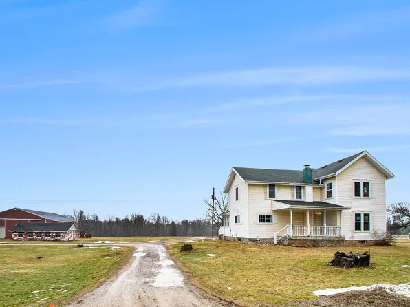 9559 Towner Rd, Portland, MI 48875