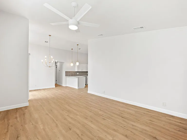 13018 Brook Garden Ln — Photo 5