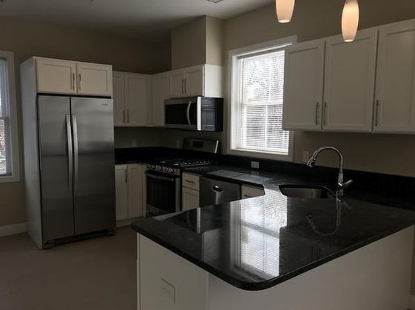 2 Mayflower Ave #2J