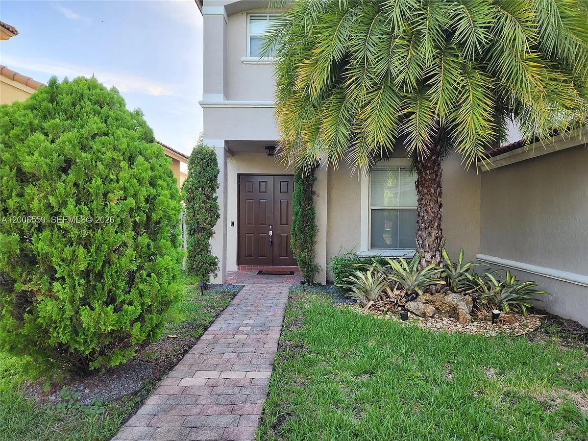 Building Photo - 23902 SW 108th Ave