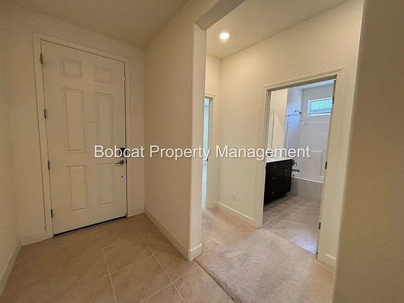 4 bed, 2.5 bath, 2175 sqft, $3,303 — Photo 2
