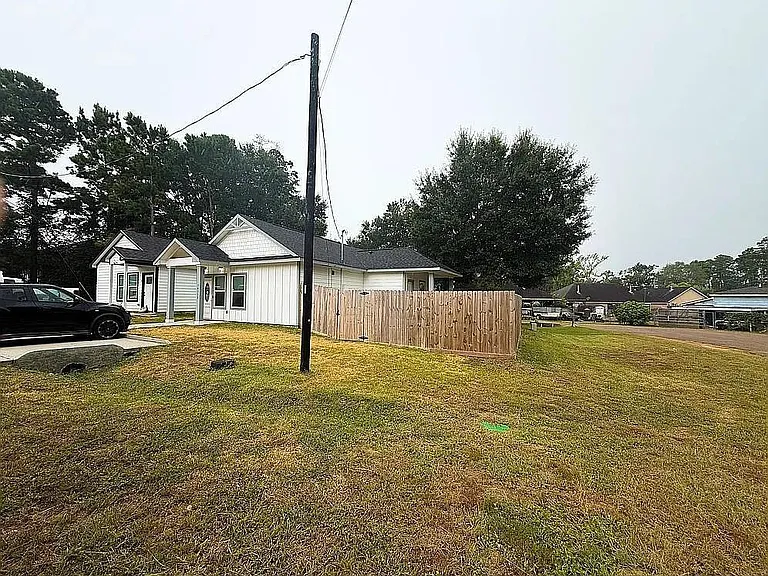16713 E Forrestal — Photo 2