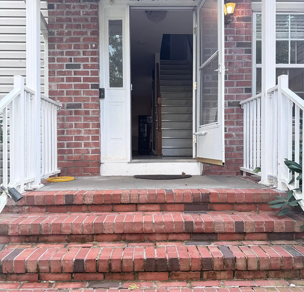 4 bed, 2.5 bath, 1680 sqft, $3,500 — Photo 1