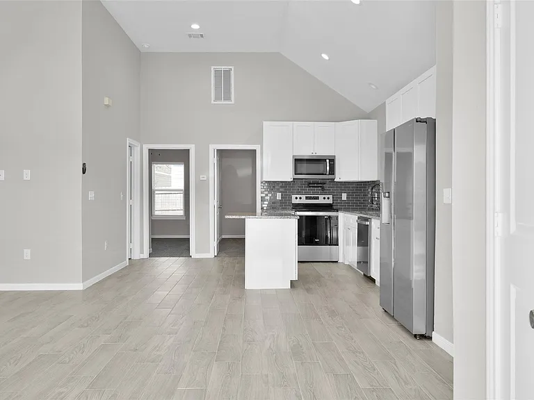 16732 E Juneau — Photo 5
