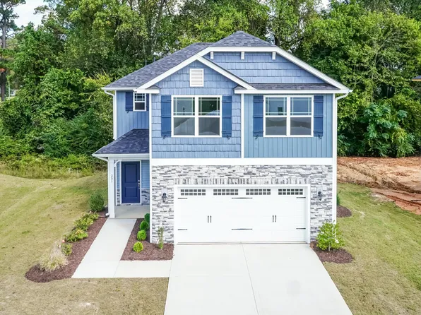 702 Dunlawton Ct, Sanford, NC 27330
