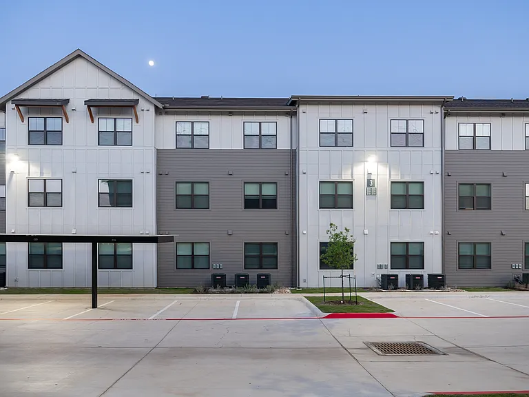 Citizen House East Lake — Photo 30