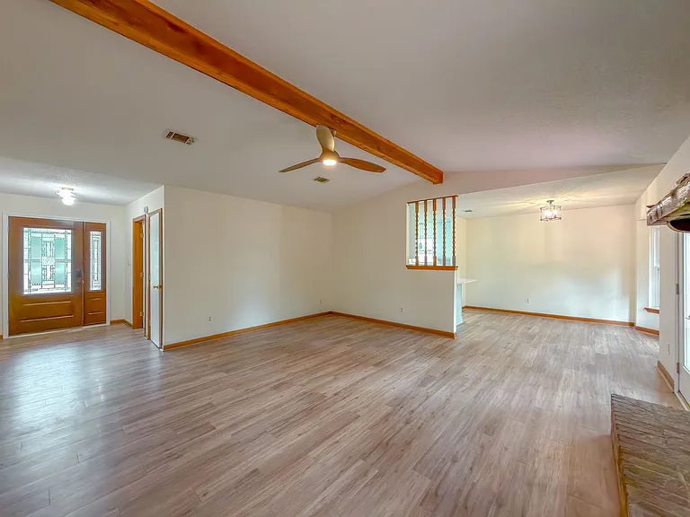 776 Lupine Ln — Photo 5