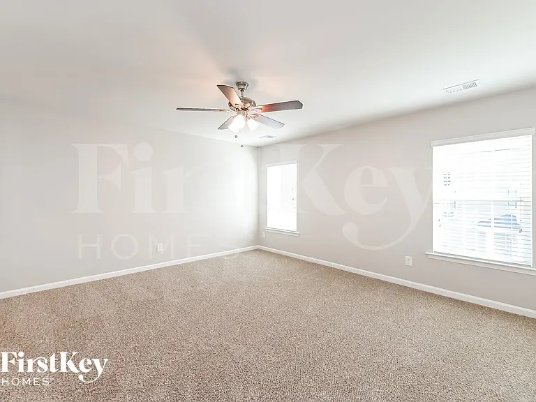 201 Firewheel Ct — Photo 11