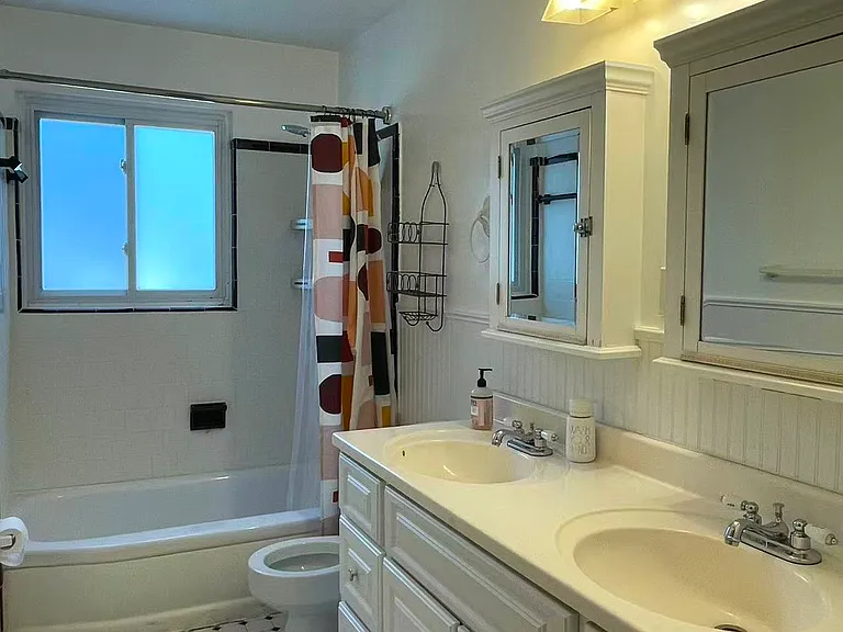 Second full bathroom on the upper level