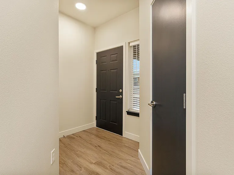 St. Theodore Apartments on Roosevelt! — Photo 6